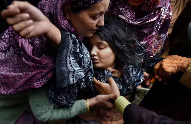 A Daughter’s Grief in Kashmir